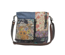 Load image into Gallery viewer, LE FLEUR BLU SHOULDER BAG
