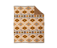 Load image into Gallery viewer, Widespread Aztec Print Throw
